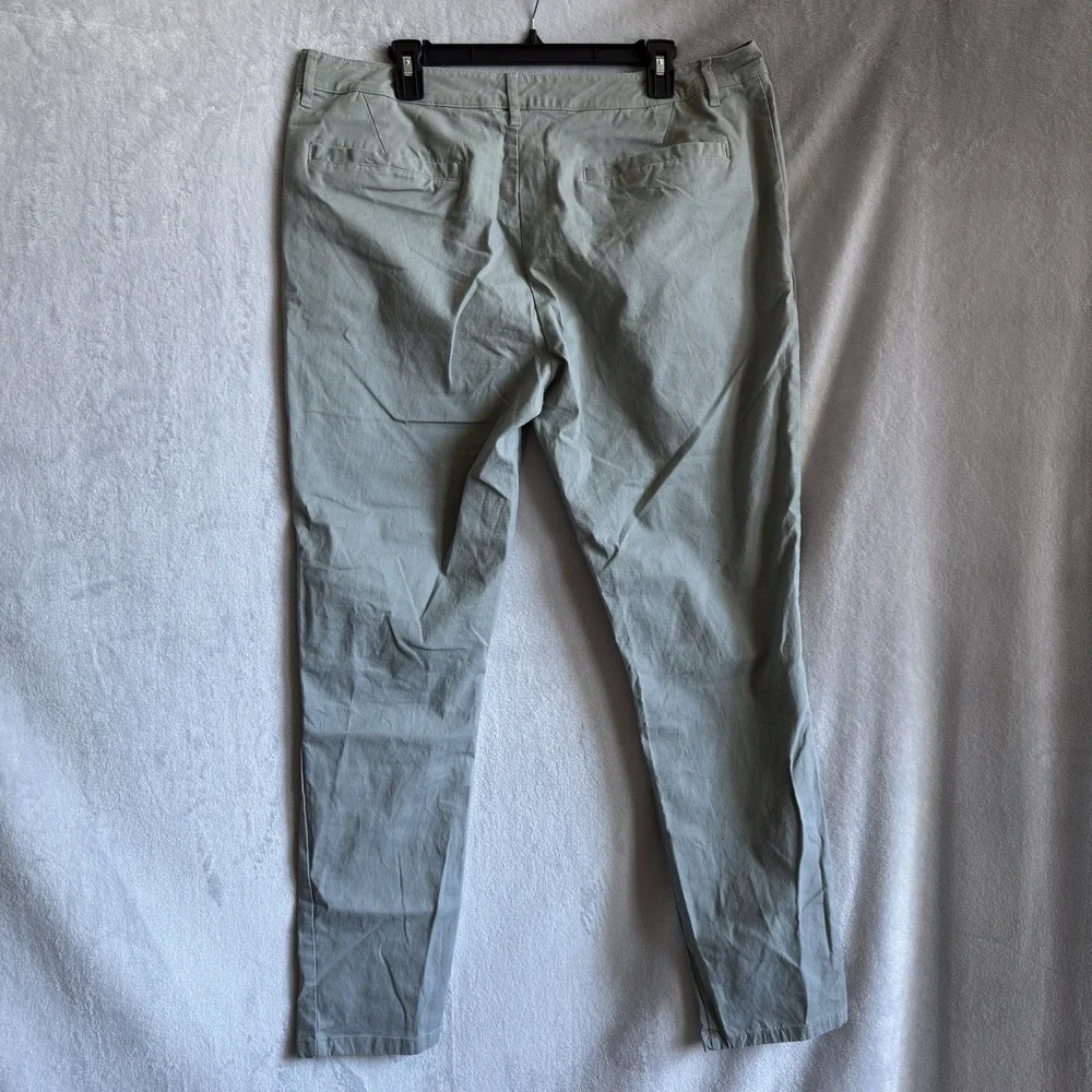 ASOS Design Men's Chino Pants W38 L32 Sage Green Straight Leg